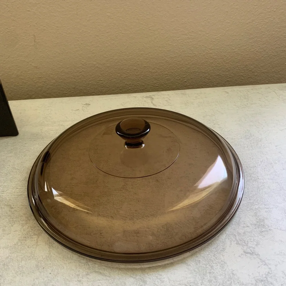 Vintage Pyrex 024 Amber 2 Qt Round Casserole Dish Lid & Warming Cradle Stand